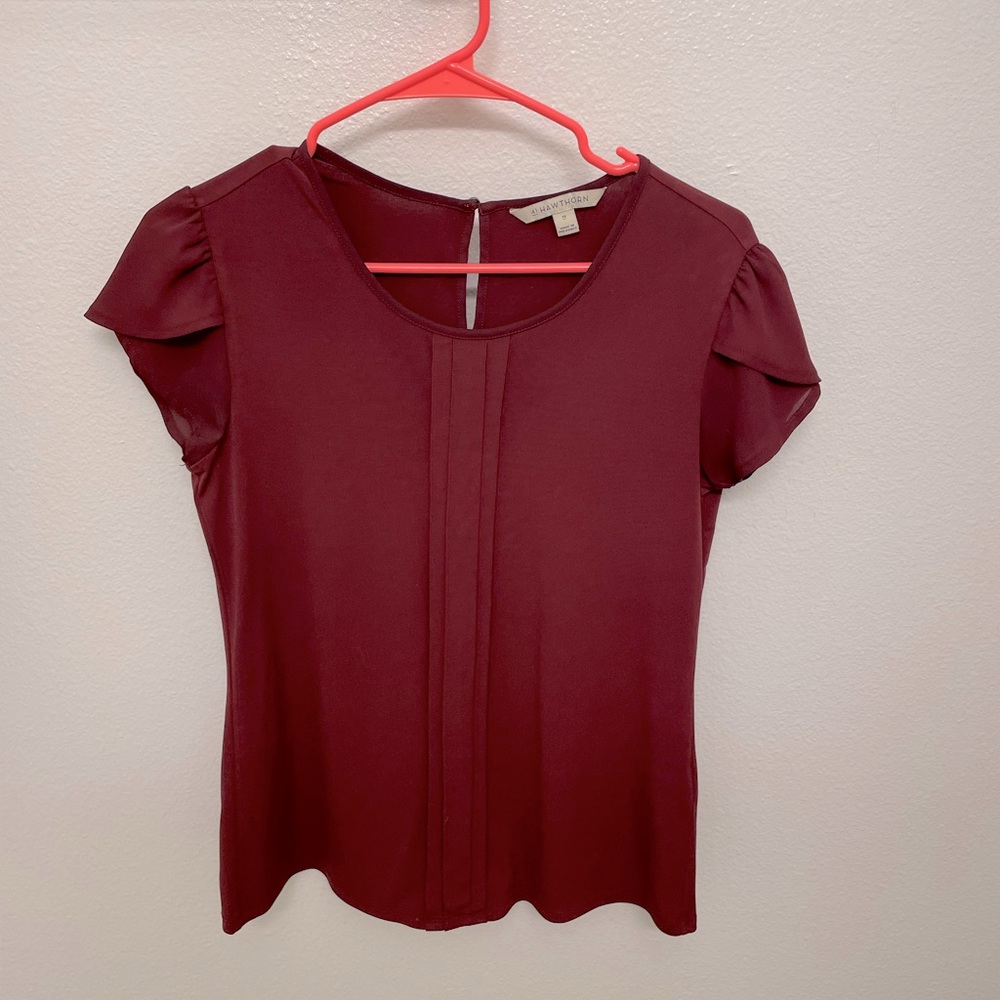 Hawthorn burgundy top